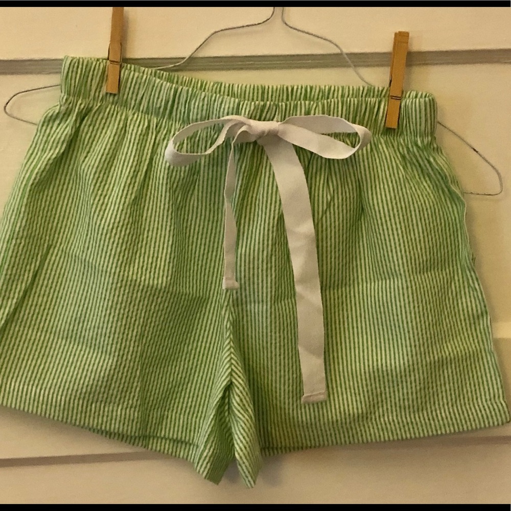 A1  Seersucker Shorts NWOT EllieO